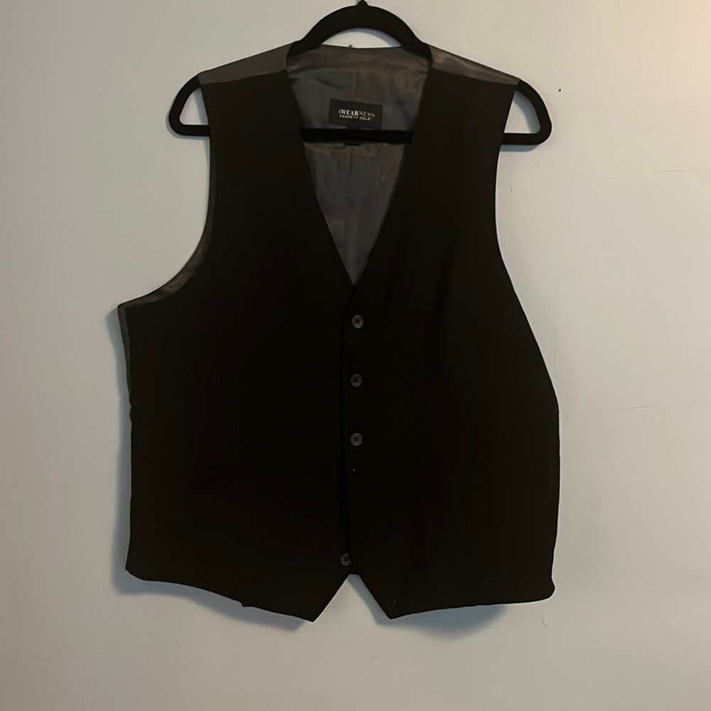 Awearness by Kenneth Cole dress vest. Black.and gray. Size large